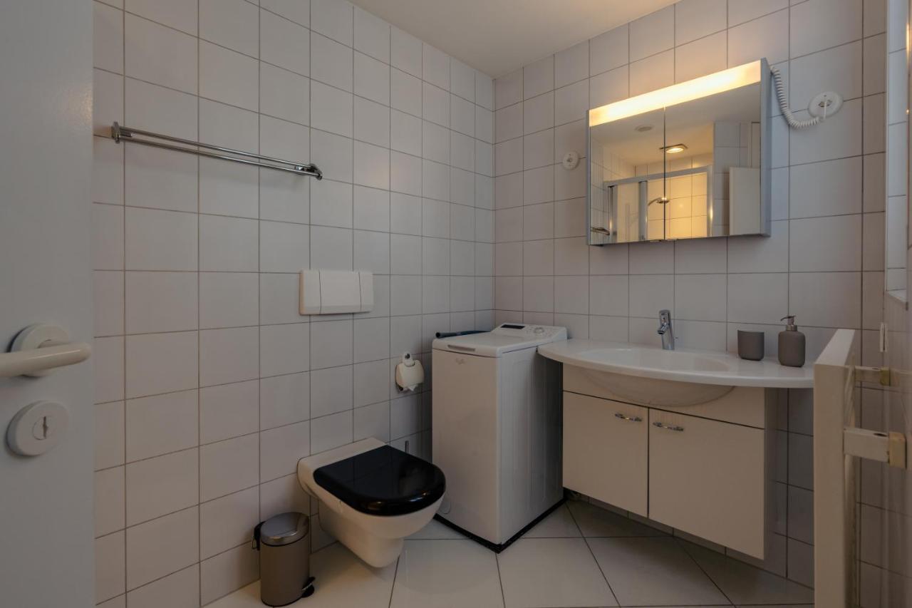 Apartment In The City Center With Free Parking Biel Exterior foto