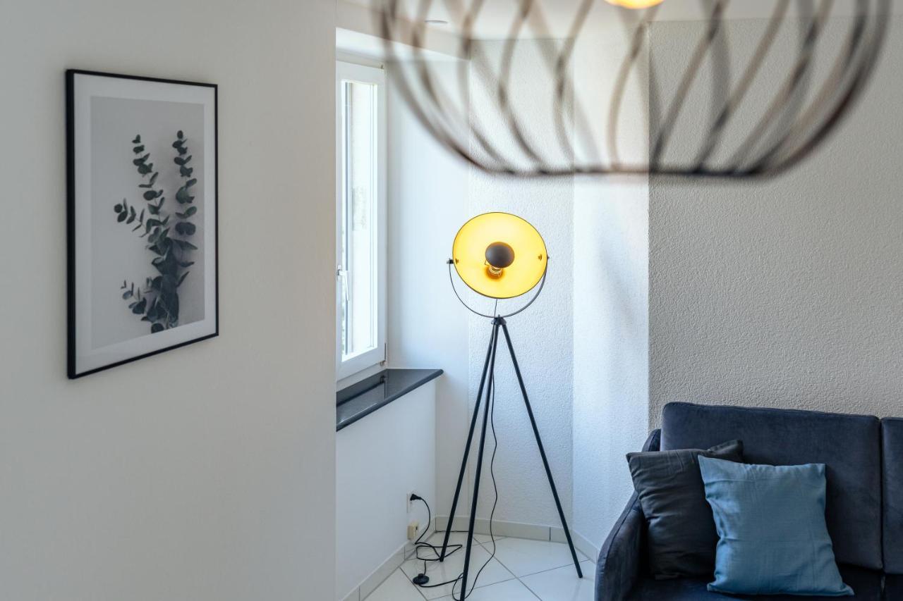 Apartment In The City Center With Free Parking Biel Exterior foto
