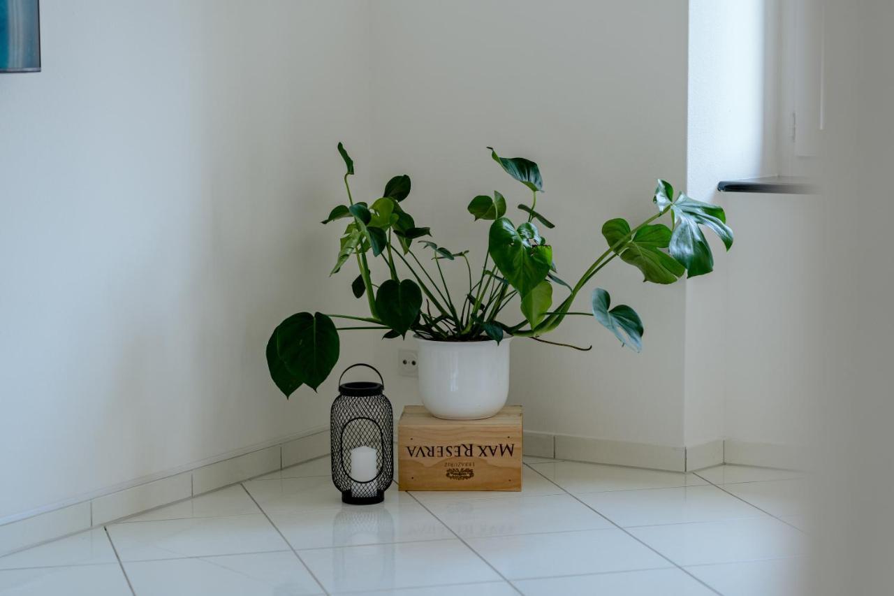 Apartment In The City Center With Free Parking Biel Exterior foto